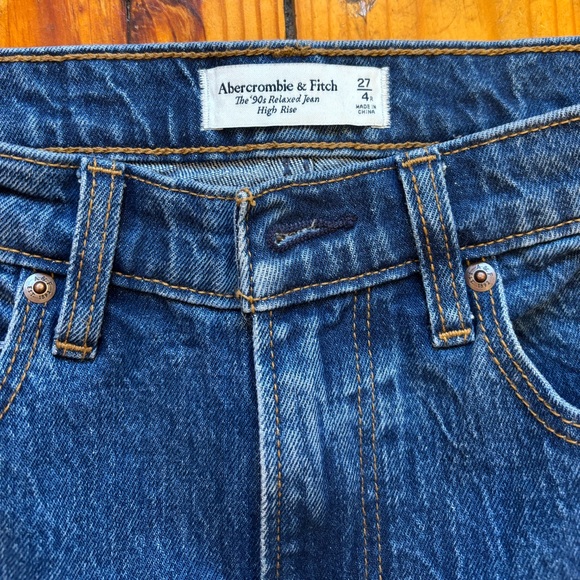 Abercrombie and fitch high rise 90s jeans - Picture 3 of 3